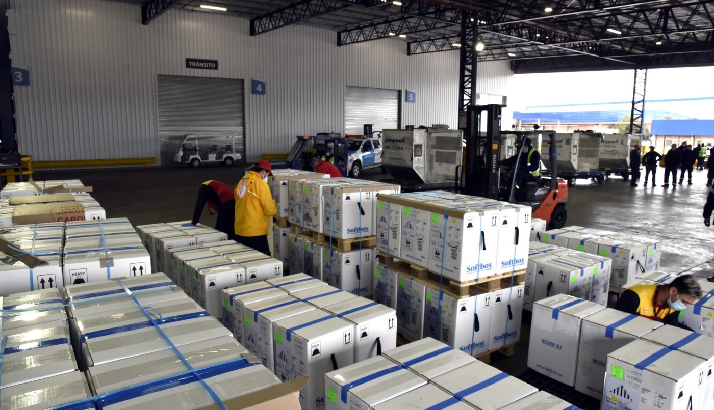 Arribó al país un embarque con 936.000 vacunas de Pfizer y mañana llegarán 687.960 dosis más | Actualidad