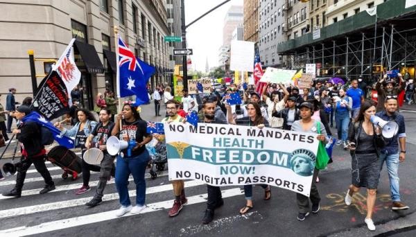 Nueva York: suspendieron sin sueldo a miles de empleados públicos por no vacunarse | Internacionales