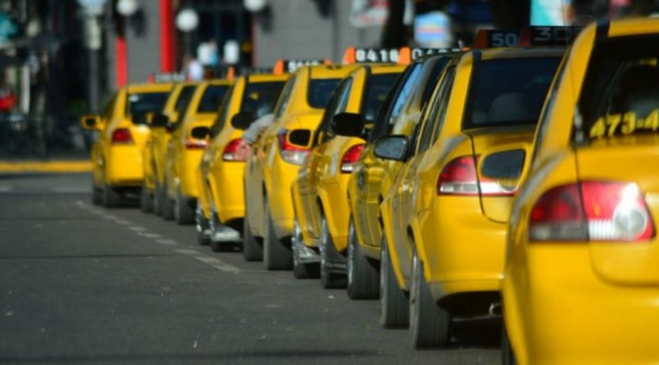 Municipalidad de Córdoba sorteará 2000 chapas de taxis | Córdoba