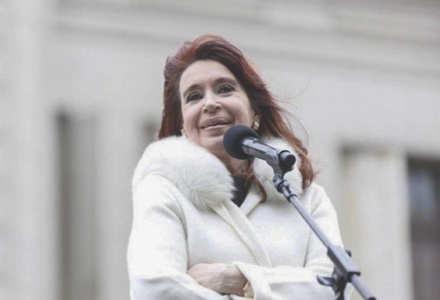 Cristina Kirchner pasó su primera noche internada tras ser operada y continúa con evolución favorable | Política y economía