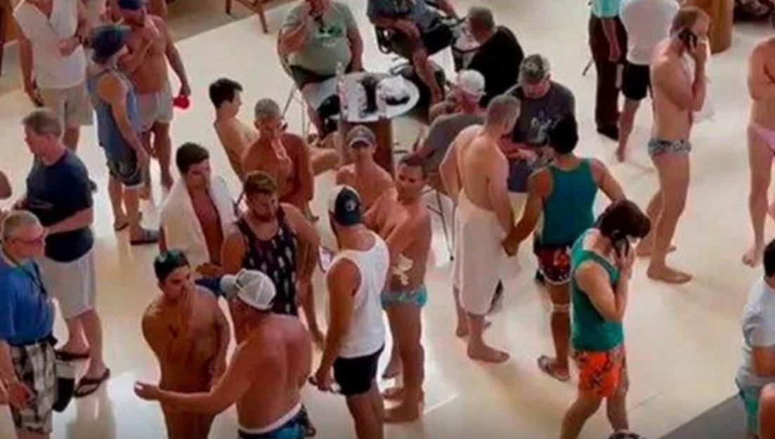 Dos muertos tras un feroz tiroteo entre narcos en un lujoso resort de Cancún | Internacionales