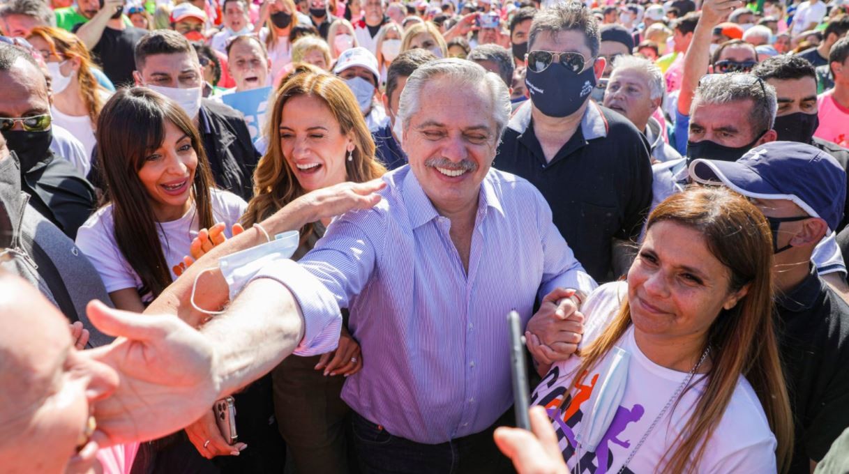 Alberto Fernández visitó José C. Paz junto a Victoria Tolosa Paz | Política y economía