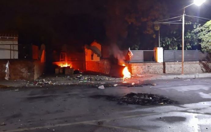 Incendiaron los portones de la residencia del gobernador de La Rioja | Política y economía