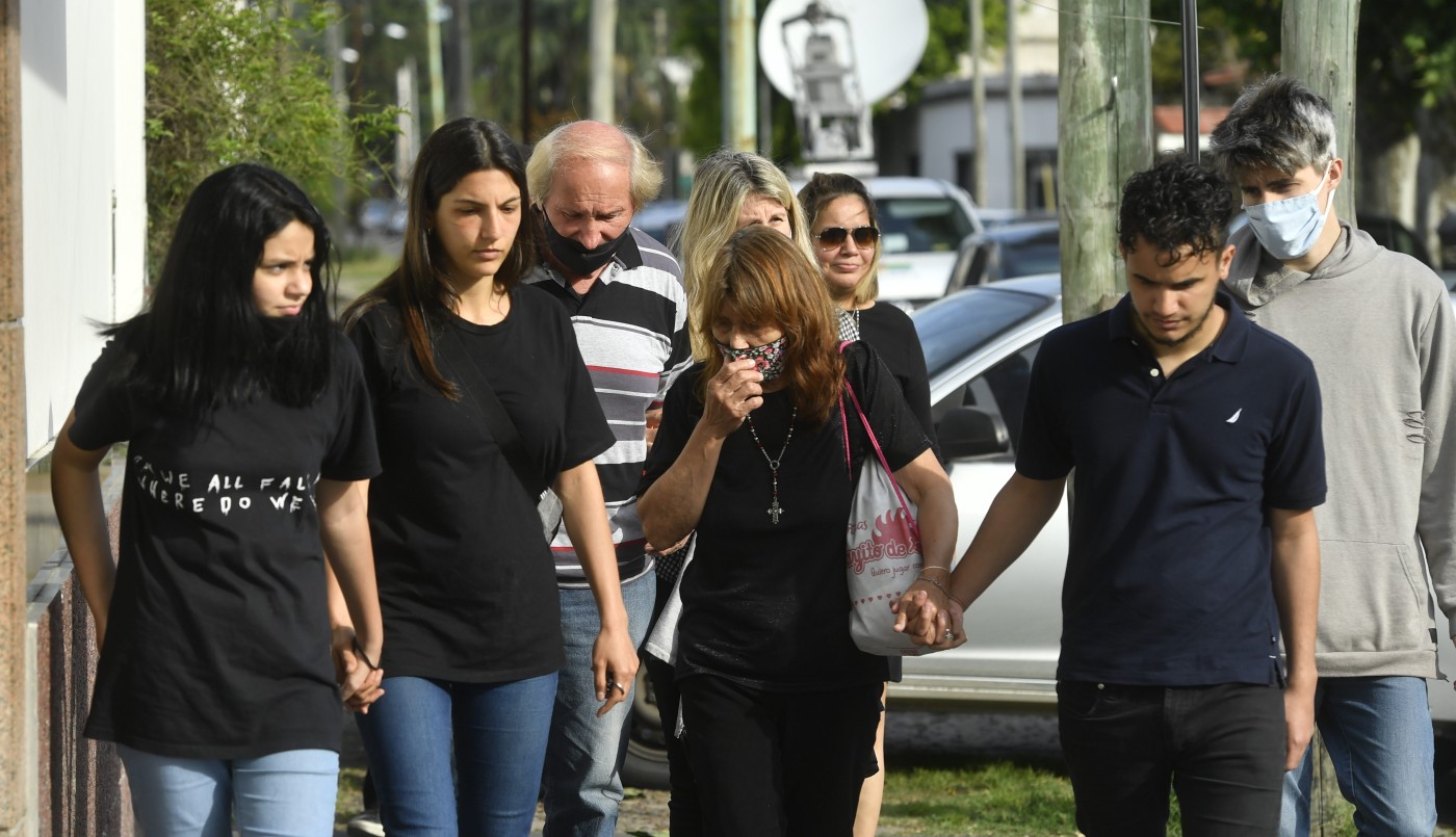 Dolor en el último adiós al kiosquero asesinado en Ramos Mejía | Actualidad