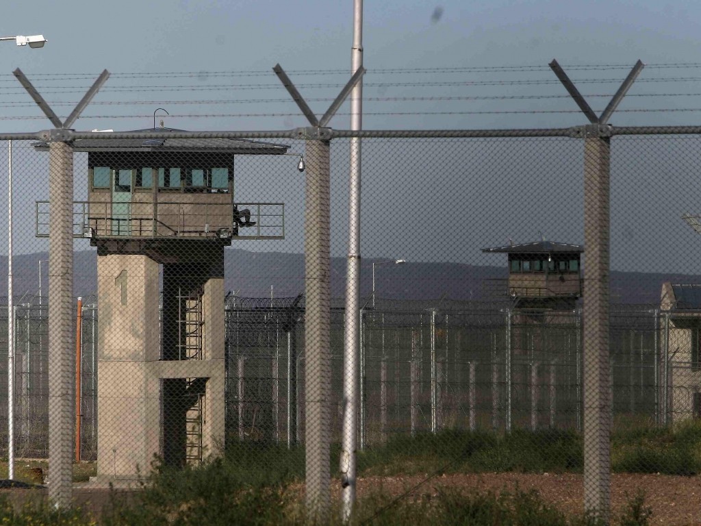 Presos tomaron como rehenes a dos guardias: tras nueve horas, los liberaron | Actualidad