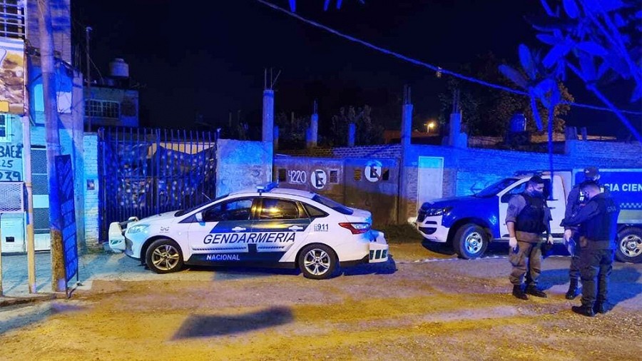 Dos delincuentes muertos y otros tres detenidos tras un robo y raid delictivo | Actualidad