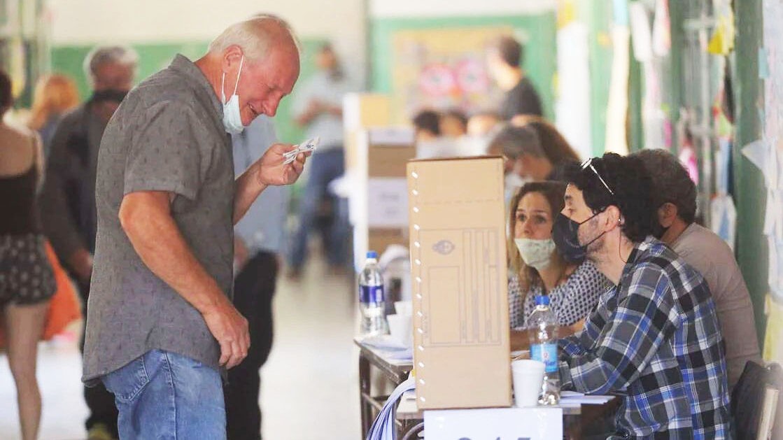El padre del kiosquero asesinado lloró al votar y pidió "que los delincuentes cambien el chip" | Actualidad
