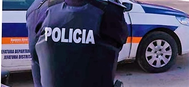 Detienen a un policía bonaerense acusado de abusar de una testigo a la que custodió | Actualidad