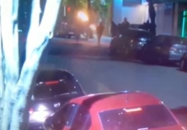 Encapuchados atacaron la redacción de Clarín con bombas molotov | Actualidad