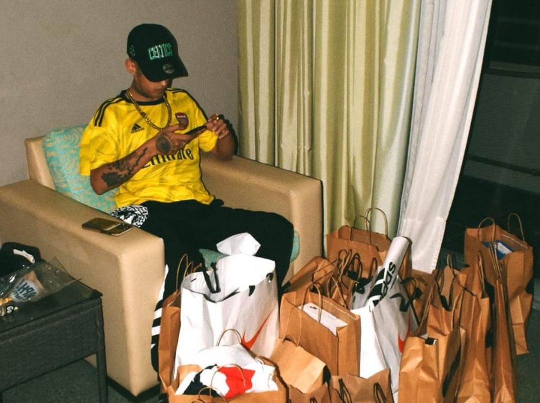 "Soñar y cumplir sueños": shows, fans, compras y más reflexiones de L-Gante | Espectáculos