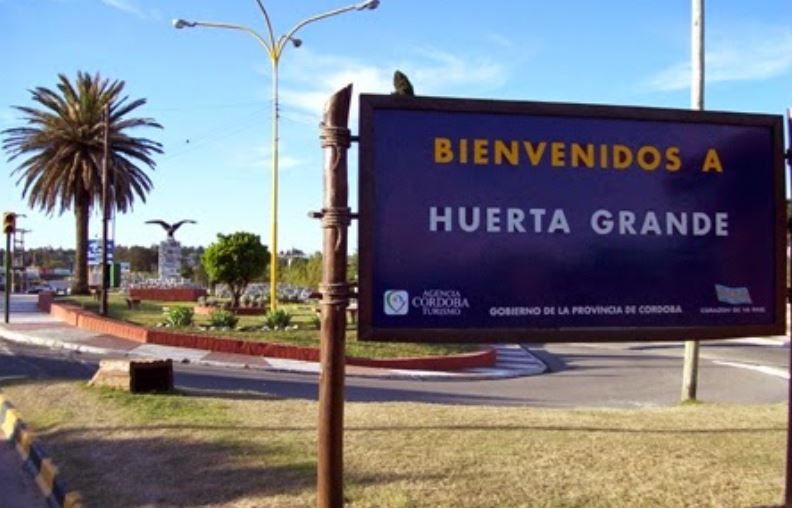 Una familia fue atacada por abejas en Huerta Grande. Hay una joven internada | Córdoba