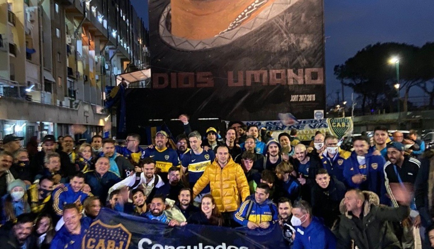 Una Nápoles emocionada recordó a Maradona con una caravana de hinchas y los colores de Boca | Deportes