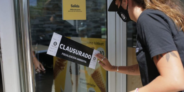 Clausuran nueve locales de Mc Donald´s por no cumplir normas ambientales | Córdoba