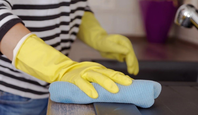 Aumento: cómo queda la escala de sueldos del personal domestico desde diciembre | Actualidad