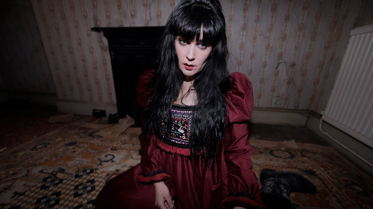 Cantante afirmó que se casará con un fantasma: contó cómo se lo propuso | Curiosidades