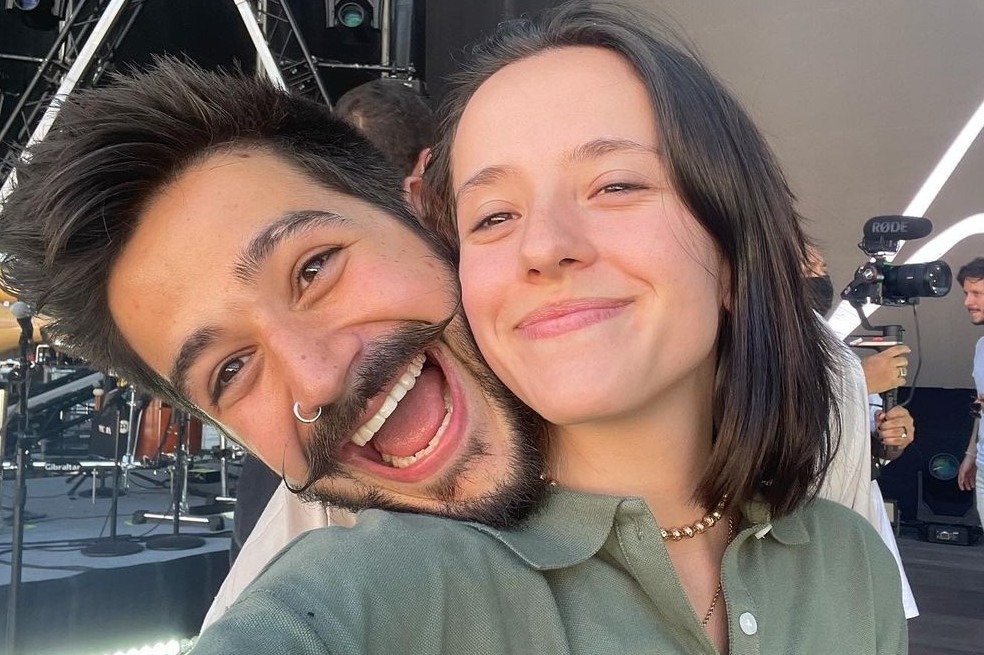 La tierna foto de Evaluna Montaner junto a Camilo: pancita de 5 meses de embarazo en bikini frente al mar | Espectáculos