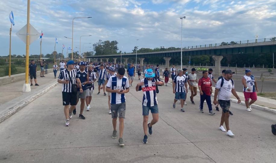 Los hinchas pagan precios siderales para obtener una entrada de reventa | Deportes