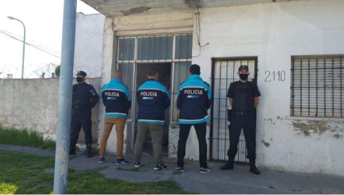 Detienen en Mar del Plata a dos ladrones que amenazaban a sus víctimas con una picana | Actualidad