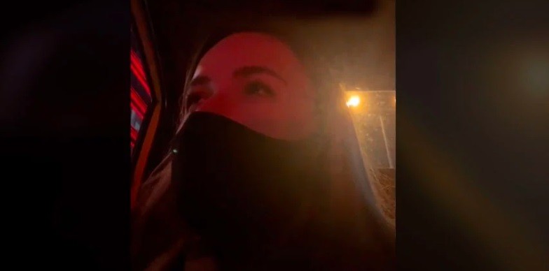 Video: una chica sufrió acoso sexual en un taxi, lo grabó y lo subió a TikTok | Internacionales
