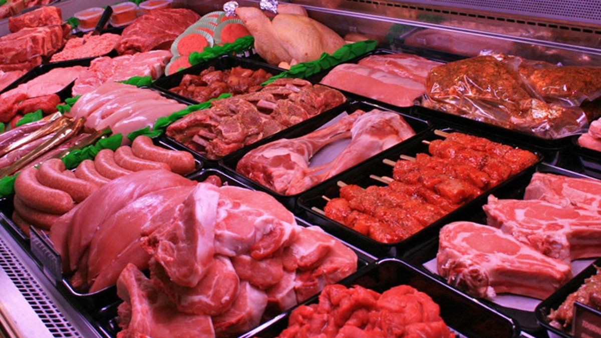Feletti recibe a frigoríficos y supermercados para ofrecer carne a precios accesibles en las Fiestas | Política y economía