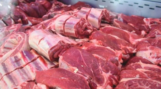 Acuerdan aumentar la oferta y bajar los precios de cinco cortes de carne vacuna durante las fiestas | Política y economía
