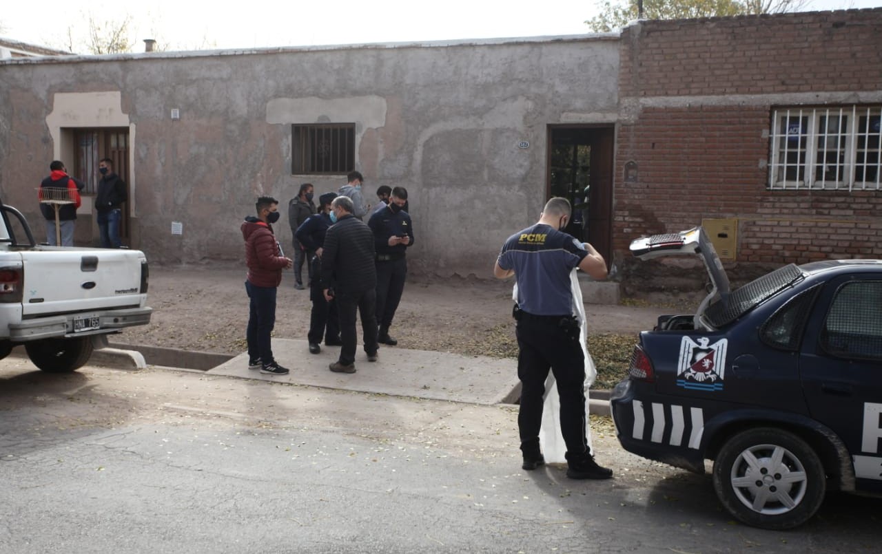 Prisión perpetua para una mujer de 75 años por apuñalar y matar a su pareja | Actualidad