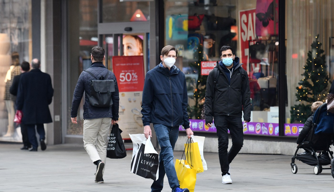 Nuevo récord de contagios en Reino Unido: fueron detectados casi 120.000 casos en las últimas 24 horas | Internacionales