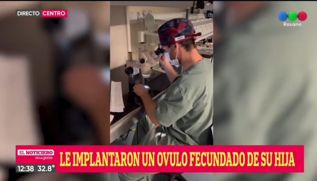 Tiene 50 años y está gestando a su futuro nieto | Actualidad