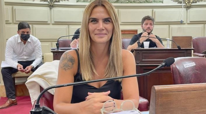 Granata tildó de “obscena” la ausencia del diputado que faltó a sesionar por estar vacacionando en las Maldivas | Política y economía