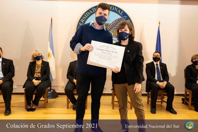 La emotiva carta de la madre de dos graduados al rector de la universidad | Actualidad