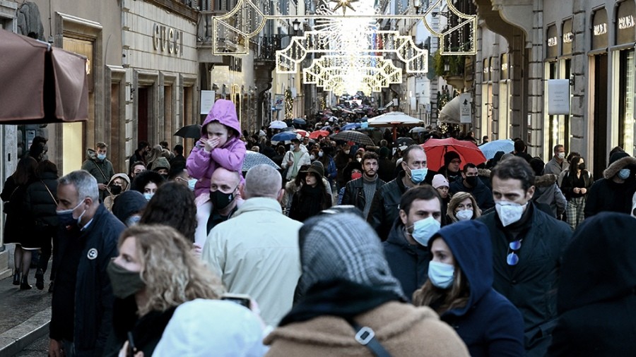 Italia superó los 200.000 casos diarios de coronavirus y marcó un nuevo récord | Internacionales