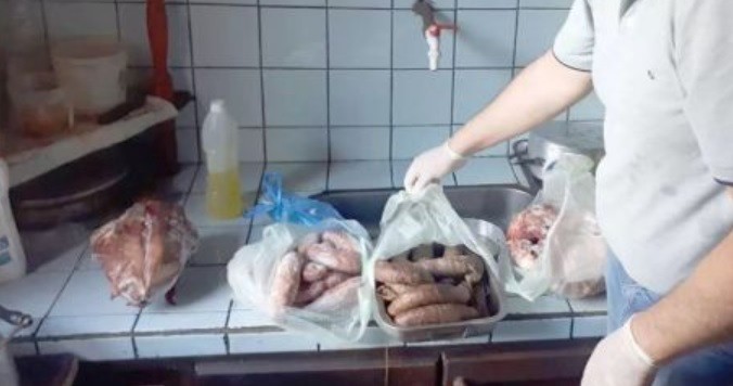 Botulismo en Misiones: "Si se salva, es milagro de Dios", dijo el familiar de una nena internada tras la muerte de tres personas | Actualidad