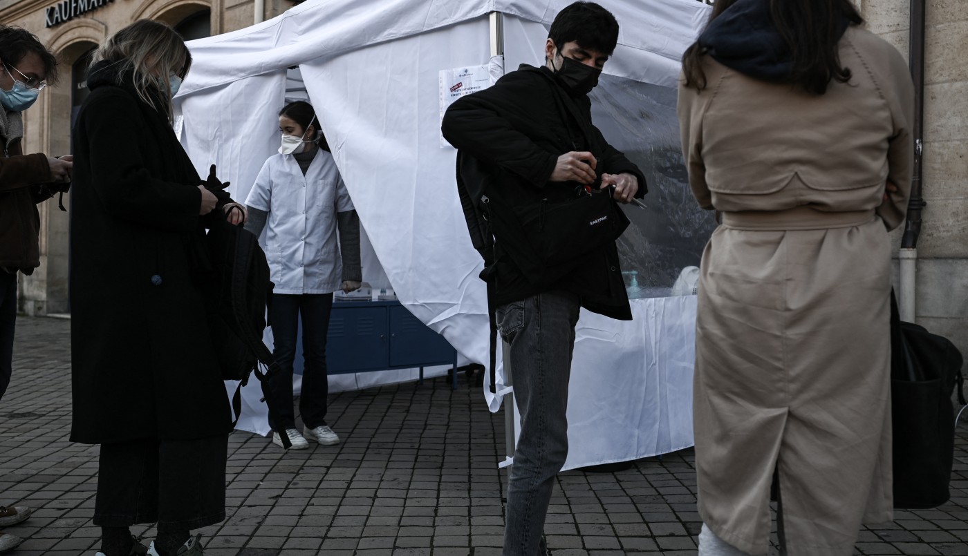 "Ómicron sigue siendo un virus peligroso", advierte jefe de la OMS | Internacionales