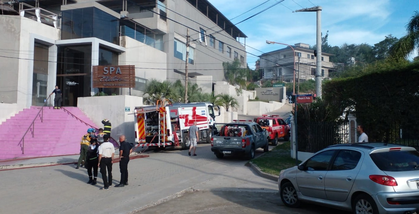 Incendio en el hotel Eleton de Carlos Paz | Córdoba