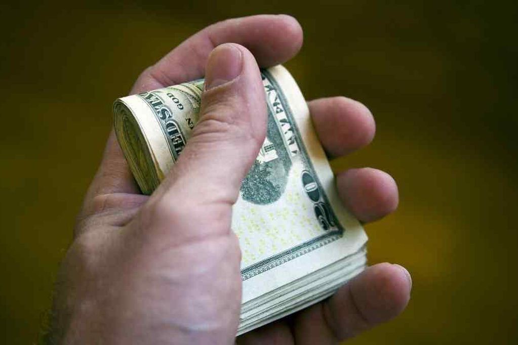 El dólar blue marca un nuevo récord: diferencia de 110% con la cotización oficial | Política y economía