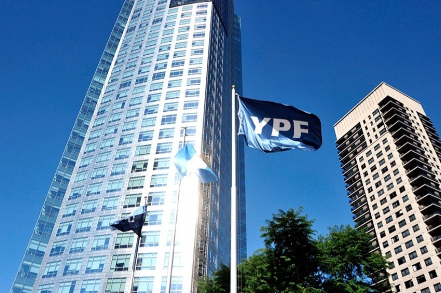 YPF vuelve a los mercados internacionales y consigue financiamiento por US$ 300 millones | Política y economía