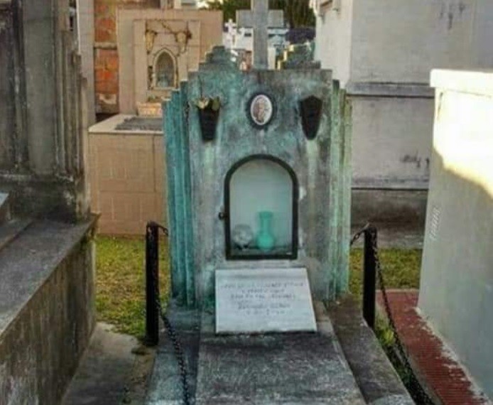"Lejos de la demente esposa y peores hijos": el insólito mensaje en una tumba en Corrientes | Actualidad