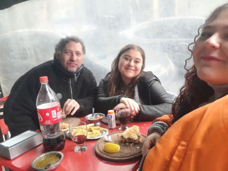 Una madre le sigue escribiendo por WhatsApp a su hijo fallecido | Curiosidades