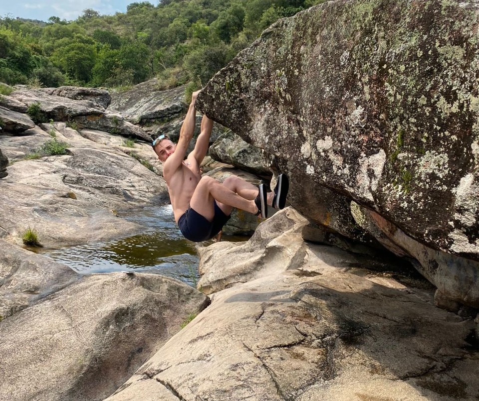 Subió una foto a Twitter, pidió que la editaran "como si abajo hubiera un precipicio" y lo llenaron de memes | Actualidad