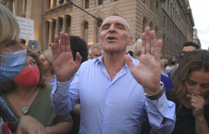 Espert publicó su recibo en redes sociales para rendir cuentas y descartó sortear su sueldo: "Siempre cobré por mi trabajo" | Política y economía