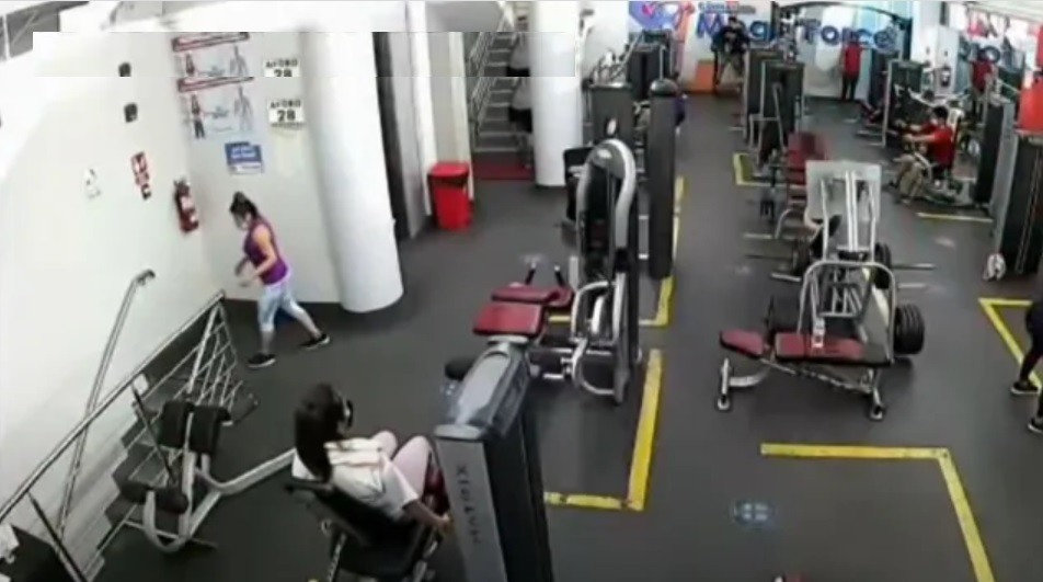 Hombre de 32 años murió cuando hacía ejercicios: su familia responsabilizó al gimnasio | Internacionales