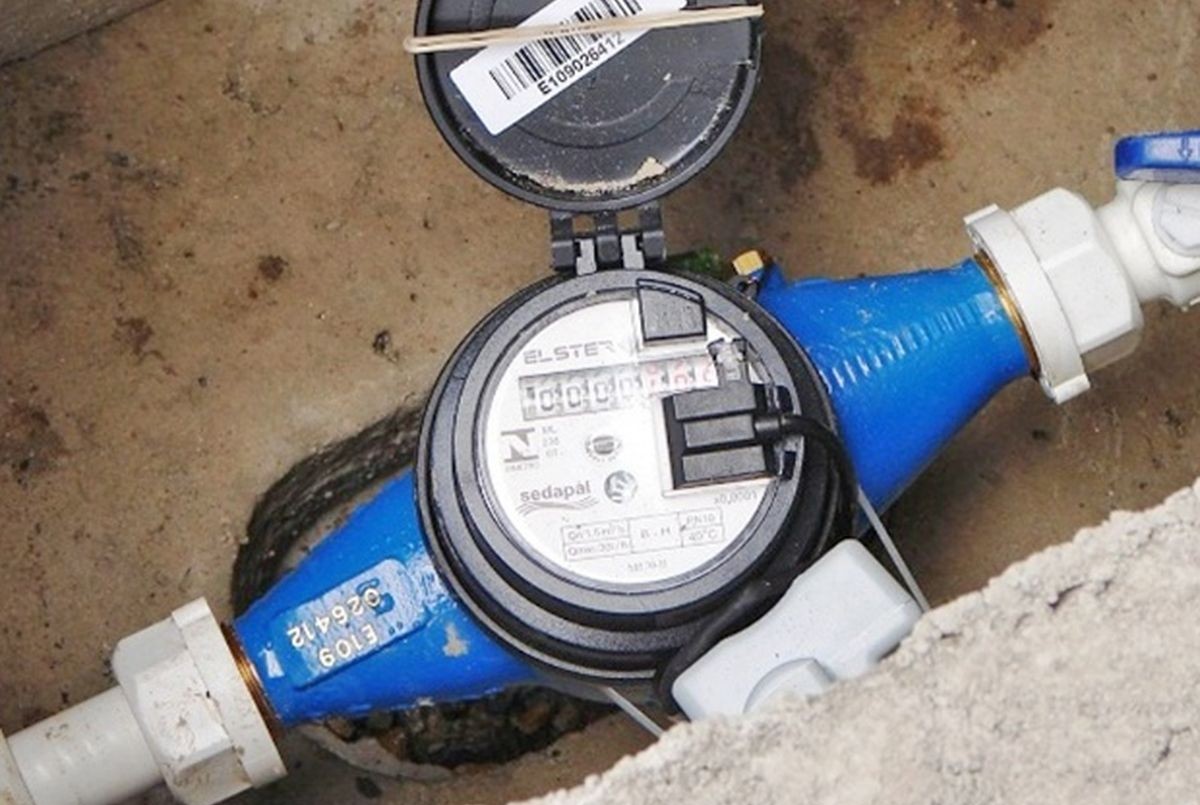 Tres adolescentes detenidos mientras robaban medidores de agua | Córdoba