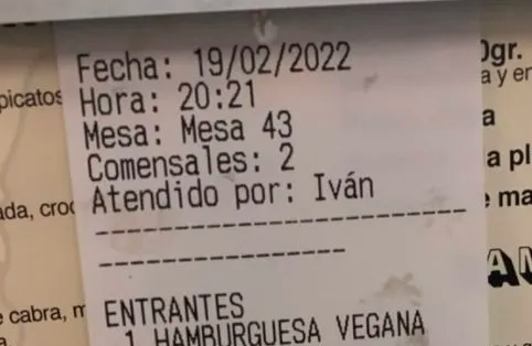 El ticket de un bar que se volvió viral por un "ingrediente extraño" de una hamburguesa vegana | Internacionales