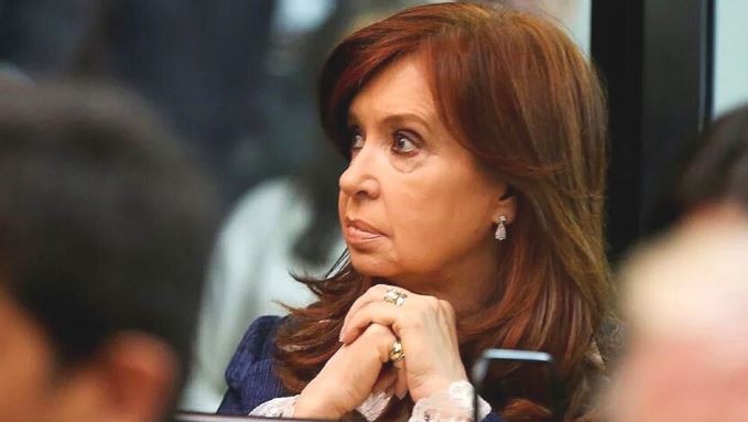 Ocaña presentó un recurso de "queja" ante la Corte por la doble jubilación de privilegio Cristina Kirchner | Política y economía