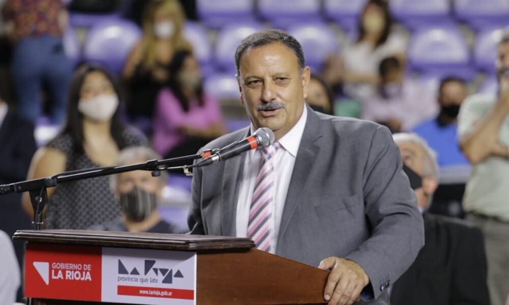El Gobernador de La Rioja anunció aumento salarial del 52% para empleados públicos | Política y economía