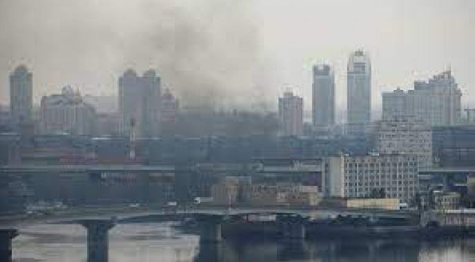 Reportan grandes explosiones en Kiev: la población podría quedarse sin calefacción por haber estallado un gasoducto | Internacionales