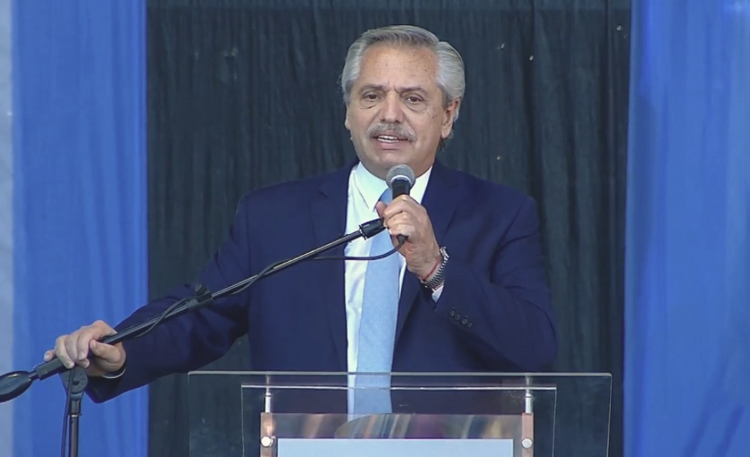 Alberto Fernández: "Me da vergüenza que en la Argentina una mujer padezca violencia de género" | Política y economía