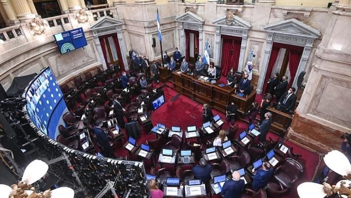 Los hackers que robaron información del Senado en enero la filtraron en internet | Política y economía