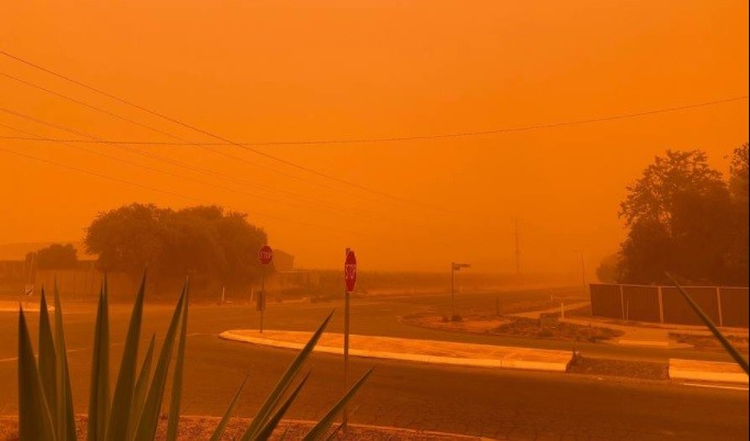 España amaneció cubierta con una nube naranja: a qué se debe el extraño fenómeno | Internacionales