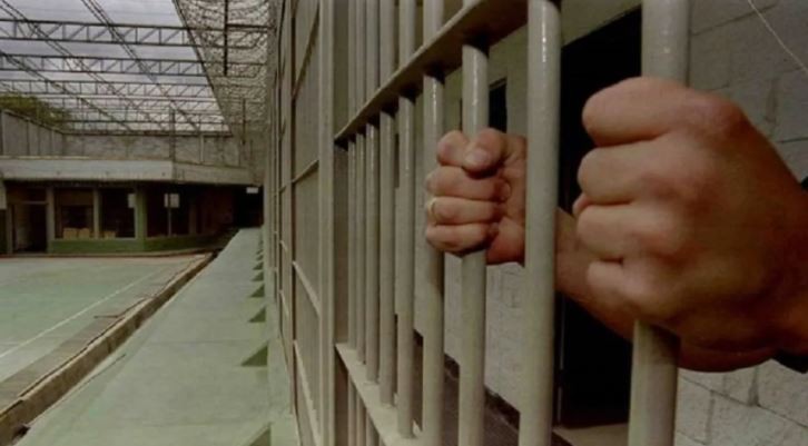 Lo condenaron a prisión perpetua, pasó 13 años en la cárcel y lo liberaron porque era inocente | Actualidad